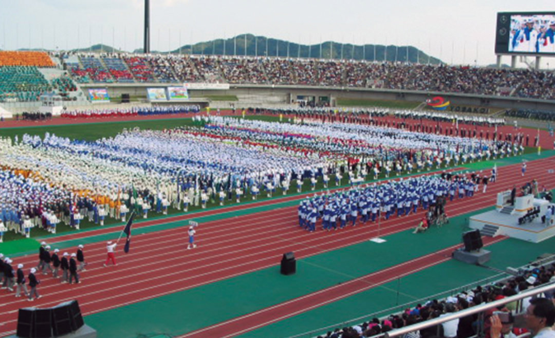 大阪営業所が受注した「第57回国民体育大会（よさこい高知国体）」（2002年）