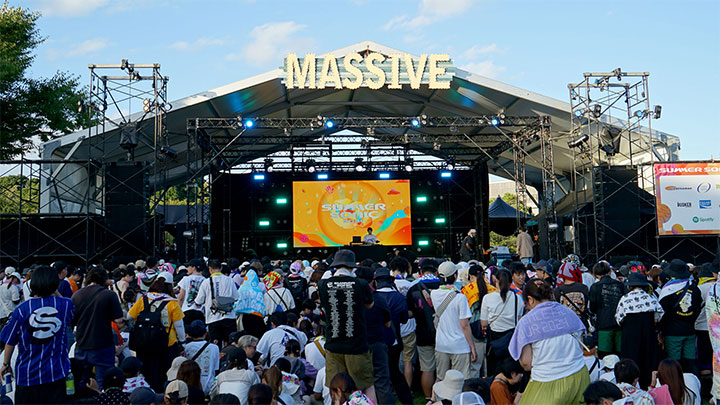 MASSIVE STAGE:Carbon5 写真